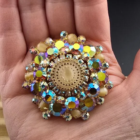 RARE Juliana D&E 2" Birthday Cake Statement Brooch Gold Tone Aurora Borealis - Picture 10 of 12